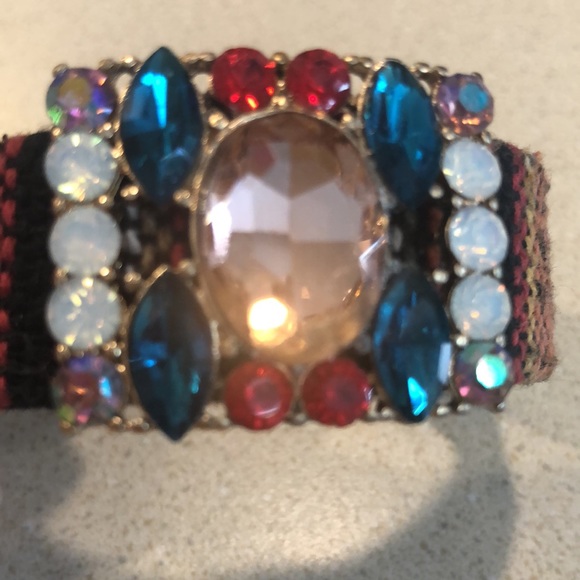 🔴 BOHO FABRIC COVERED CUFF BRACELET WITH MULTICOLORED RHINESTONES - Picture 7 of 9